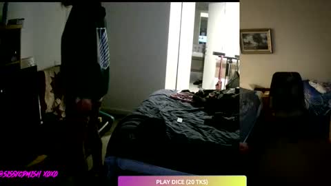 Snapshot of sissycdmish chatting on 12, 11, 2025 SissyCDMish online show from 12, 11, 2025