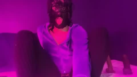 Snapshot of sissycumshooter420 chatting on 19, 12, 2025 sissycumshooter420 online show from 19, 12, 2025