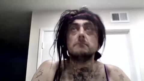 Snapshot of sissysubcd4use chatting on 14, 12, 2025 SissyCDforUSE online show from 14, 12, 2025