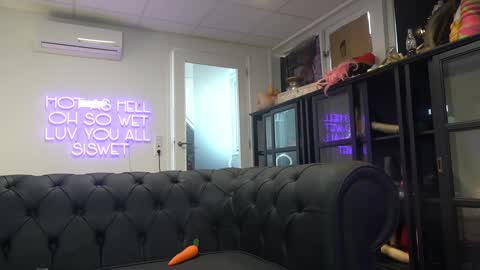 Snapshot of siswet19 chatting on 2, 2, 2025 Elise online show from 2, 2, 2025