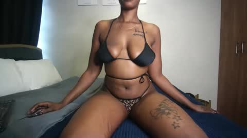 Snapshot of sity002_ chatting on 13, 10, 2025 sity online show from 13, 10, 2025