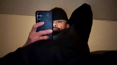 Snapshot of six_23 chatting on 23, 11, 2025 Sixxx online show from 23, 11, 2025