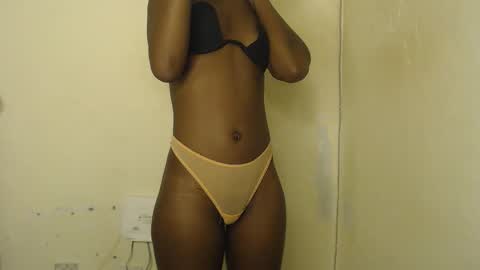 sizzly_ass online show from 14, 4, 2026