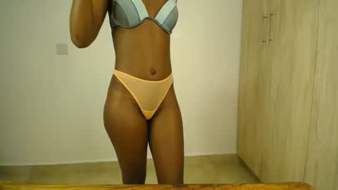 sizzly_ass online show from 15, 5, 2026
