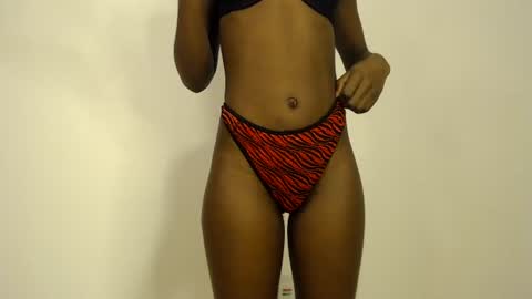Snapshot of sizzly_ass chatting on 14, 6, 2026 sizzly_ass online show from 14, 6, 2026