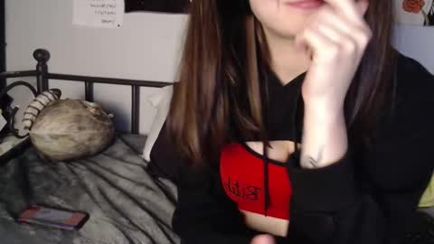 Snapshot of sk8t3rgurl chatting on 12, 11, 2025 sk8t3rgurl online show from 12, 11, 2025