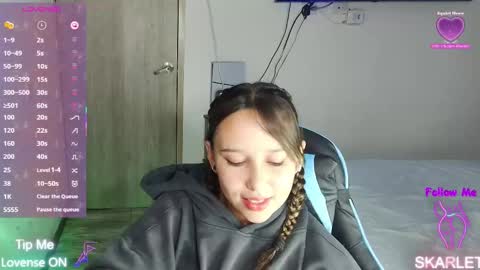 Snapshot of skarlet_adams chatting on 26, 11, 2025 Alice online show from 26, 11, 2025