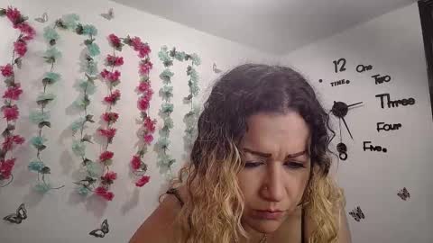 Snapshot of skarleth_diaz chatting on 21, 9, 2025 SKARLETH online show from 21, 9, 2025