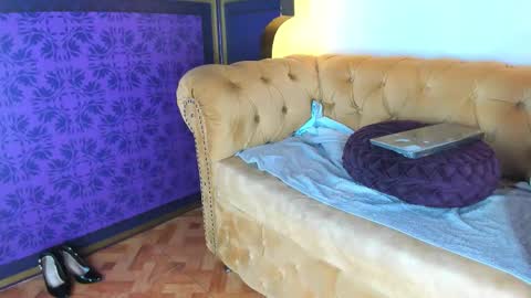 Snapshot of skarlettbarnes chatting on 17, 9, 2025 skarlettbarnes online show from 17, 9, 2025