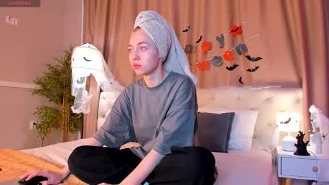 Emily online show from 27, 10, 2025