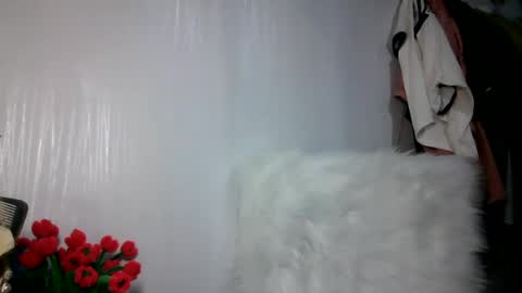 Snapshot of skie1111 chatting on 5, 7, 2026 Shie online show from 5, 7, 2026