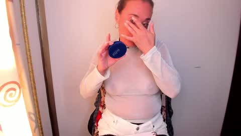 Snapshot of skin_taste chatting on 9, 1, 2025 TINNA online show from 9, 1, 2025