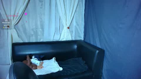 Emily Rojas online show from 15, 7, 2026