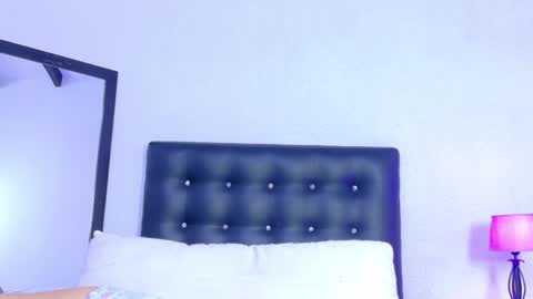 skinny_hottie18 online show from 29, 5, 2026