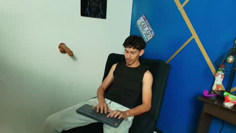 skinny jean  online show from 24, 3, 2026