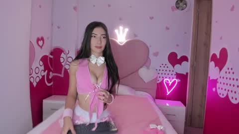   online show from 12, 3, 2025