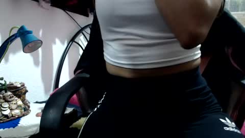 Snapshot of skinny_sexy666 chatting on 18, 6, 2026 skinny_sexy666 online show from 18, 6, 2026