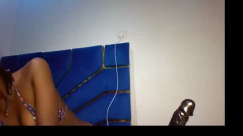skinnyasssexyboobs online show from 17, 6, 2026