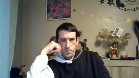 SkinnyBigCock2 online show from 13, 2, 2025