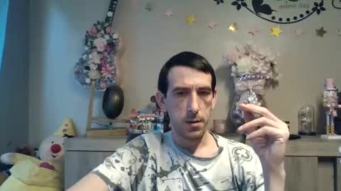 SkinnyBigCock2 online show from 3, 12, 2025