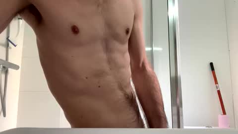 Snapshot of skinnybigdk chatting on 19, 12, 2024 skinnybigdk online show from 19, 12, 2024