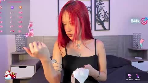 Snapshot of skinnyfoxyy chatting on 19, 12, 2024 Foxy online show from 19, 12, 2024