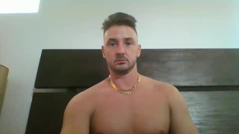Snapshot of skinnyguylongdick1 chatting on 21, 9, 2025 skinnyguylongdick1 online show from 21, 9, 2025