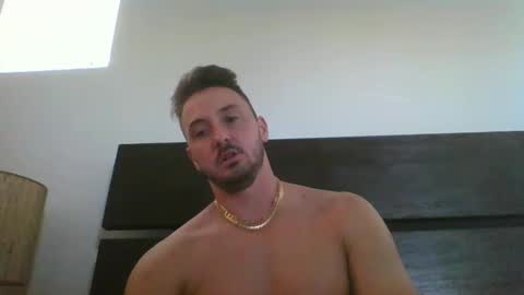 Snapshot of skinnyguylongdick1 chatting on 5, 10, 2025 skinnyguylongdick1 online show from 5, 10, 2025