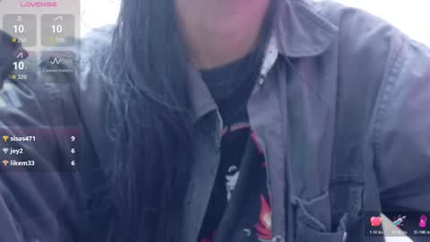 Karla  online show from 12, 11, 2025