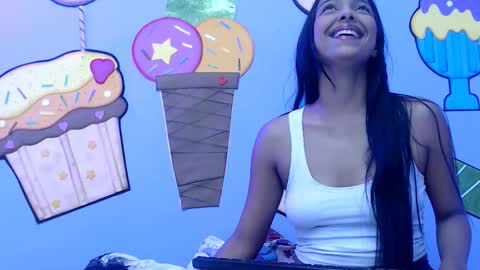 Snapshot of skinnysexzara18 chatting on 1, 2, 2026 zarfa online show from 1, 2, 2026