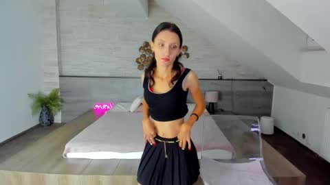 Julia online show from 19, 9, 2025