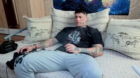 skirlingod online show from 9, 9, 2025