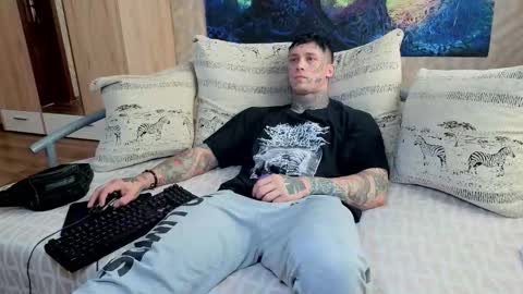 skirlingod online show from 10, 9, 2025