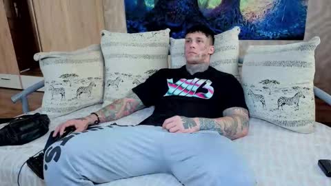 skirlingod online show from 18, 9, 2025