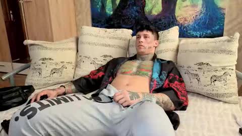 skirlingod online show from 2, 10, 2025