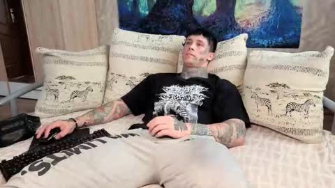 skirlingod online show from 12, 10, 2025