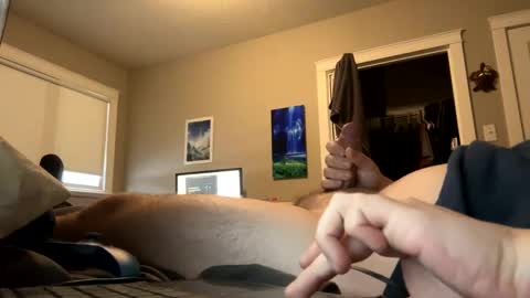 Snapshot of skitter18 chatting on 30, 12, 2024 Skitter online show from 30, 12, 2024