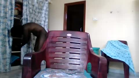 Snapshot of sklavepappu143 chatting on 13, 7, 2026 Indianslut1431 online show from 13, 7, 2026