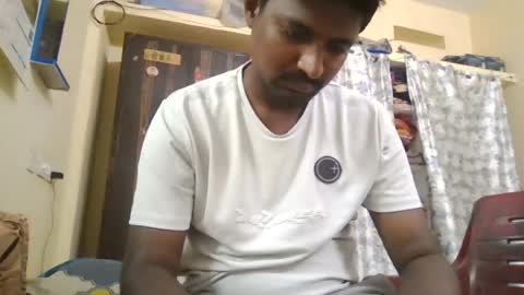 Snapshot of sklavepappu143 chatting on 16, 7, 2026 Indianslut1431 online show from 16, 7, 2026