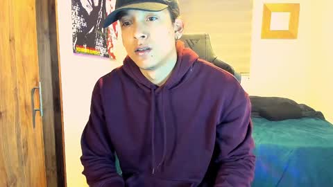 Snapshot of skull_prospect chatting on 10, 1, 2025 Liam Vokov online show from 10, 1, 2025