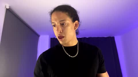 Snapshot of skull_prospect chatting on 6, 3, 2025 Liam Vokov online show from 6, 3, 2025