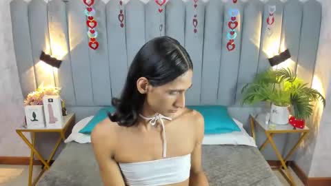 Snapshot of sky_fox_1 chatting on 28, 2, 2025 STIVEN online show from 28, 2, 2025