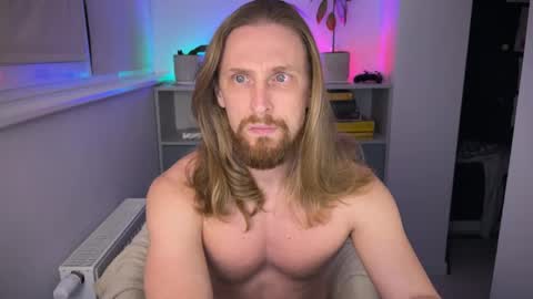 Snapshot of sky_guy25 chatting on 2, 11, 2025 sky_guy25 online show from 2, 11, 2025