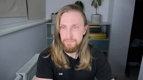 Snapshot of sky_guy25 chatting on 15, 11, 2025 sky_guy25 online show from 15, 11, 2025