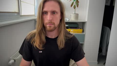 Snapshot of sky_guy25 chatting on 29, 11, 2025 sky_guy25 online show from 29, 11, 2025