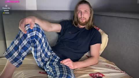 Snapshot of sky_guy25 chatting on 24, 2, 2026 sky_guy25 online show from 24, 2, 2026