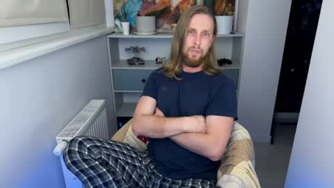 sky_guy25 online show from 18, 4, 2026