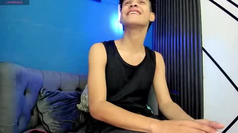 Snapshot of sky_rivers chatting on 30, 11, 2025 sky_rivers online show from 30, 11, 2025