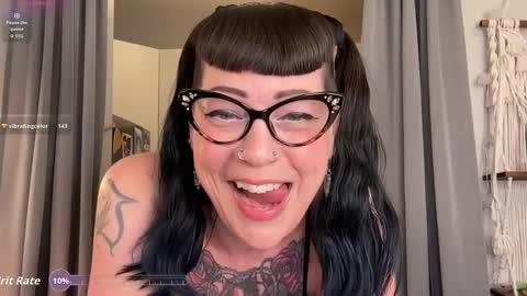 Snapshot of skylar_bird chatting on 26, 11, 2025 skylar bird online show from 26, 11, 2025