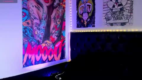 blue online show from 22, 12, 2025